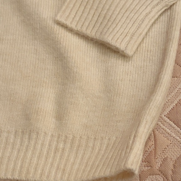 Mango Ivory and Navy V-neck Striped Sweater/NWT/L - Picture 12 of 15